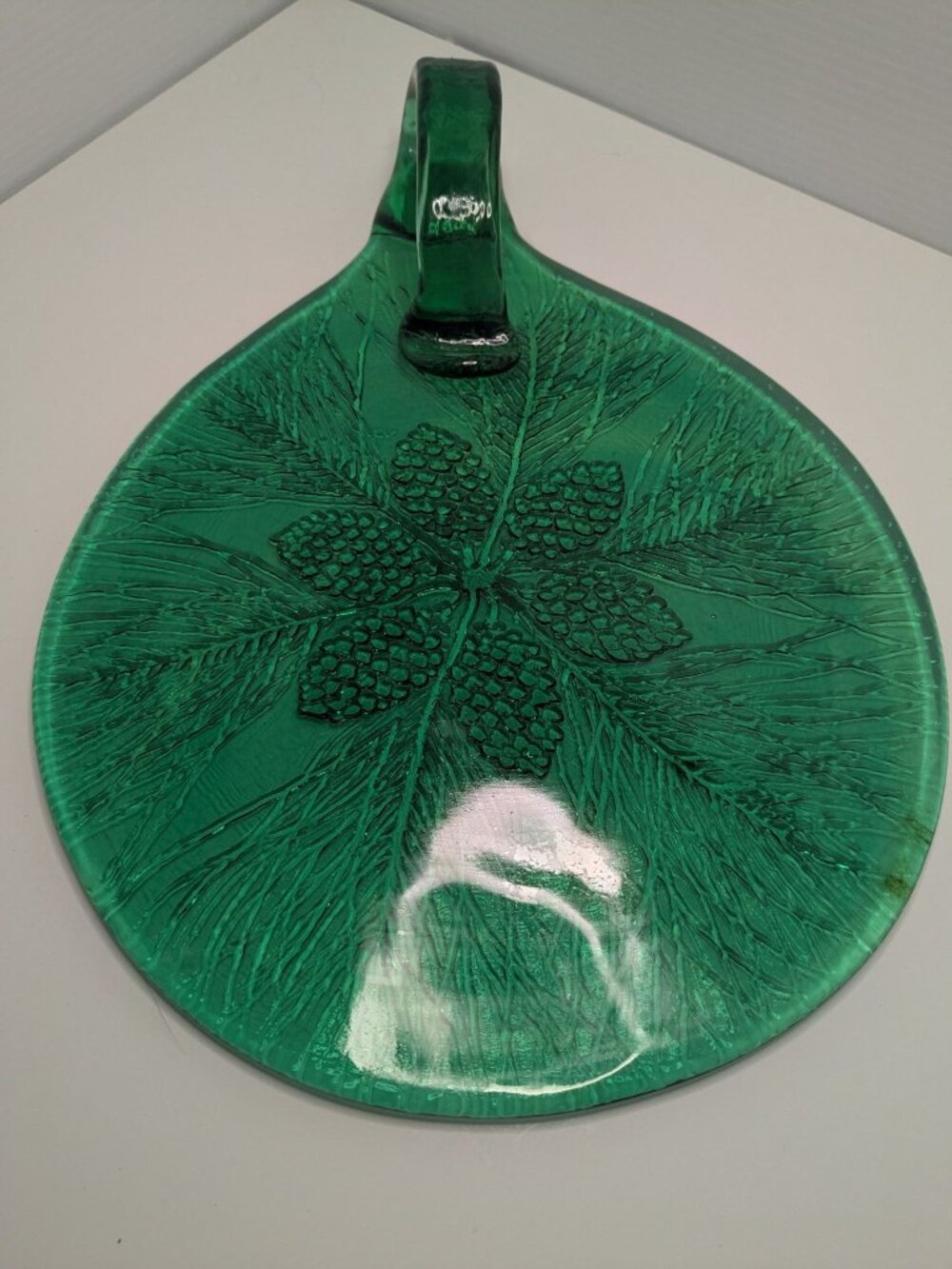 Chet Cole Emerald Green Glass Serving Platter Pinecones Handle 13” x 9.5”